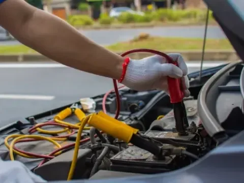 Battery boost service in Westmere Chestermere for a vehicle with a dead battery