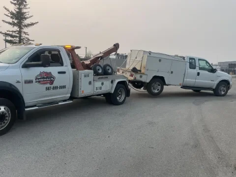 Calgary tow service for breakdowns, accidents, and scheduled vehicle moves