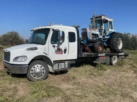 Tow truck service for cars, SUVs, and pickups in SE Calgary